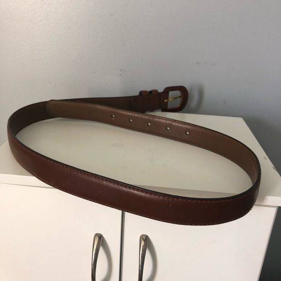 Liz Claiborne Accessories - Liz Claiborne | brown leather belt | M